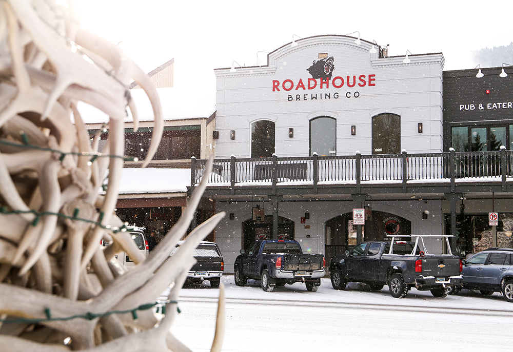 Roadhouse Pub & Eatery is Now Open